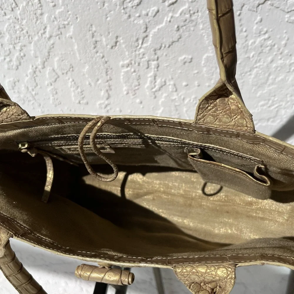 Nancy Gonzalez Gold Metallic Shoulder Bag - Picture 9 of 16